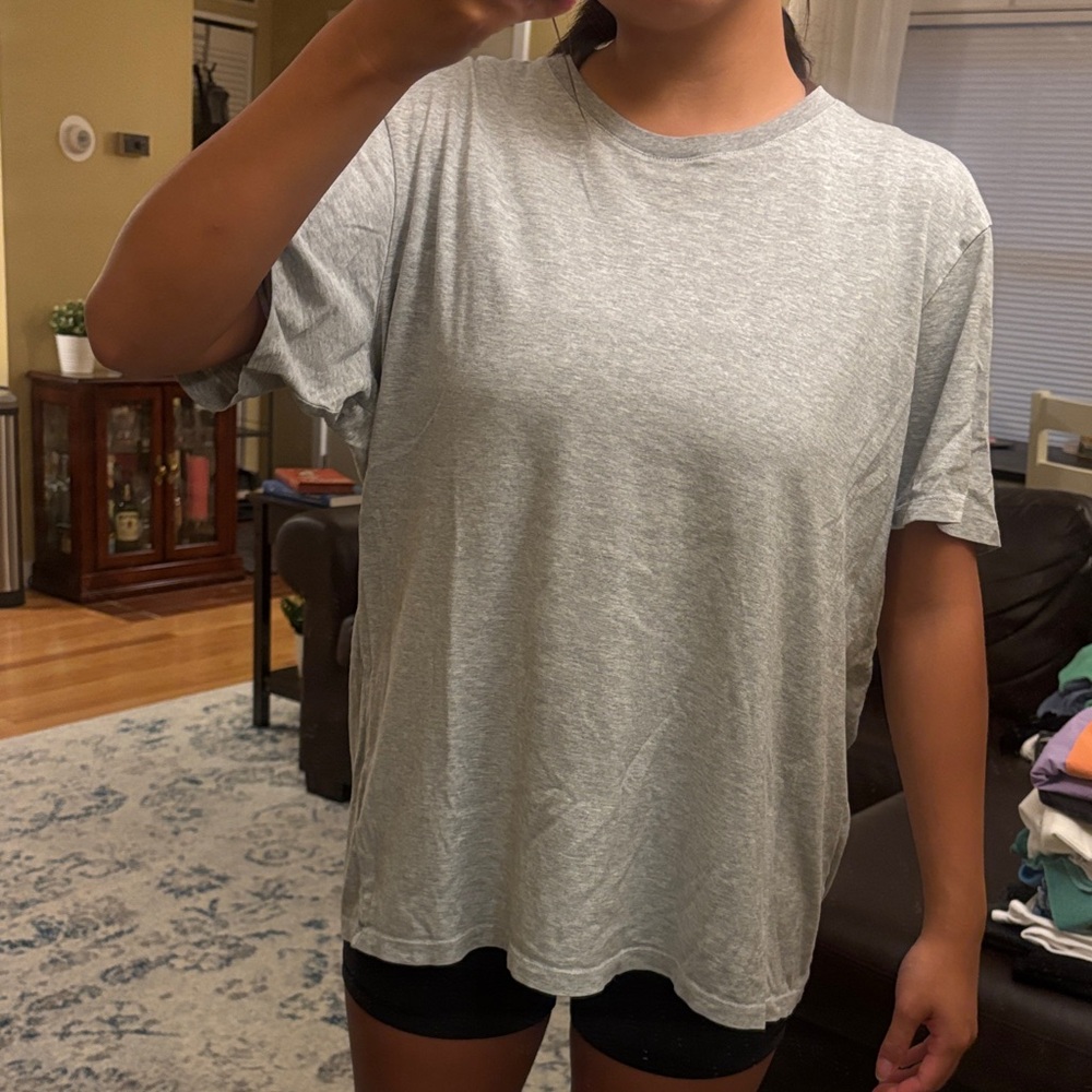 oversized/mens gray tee